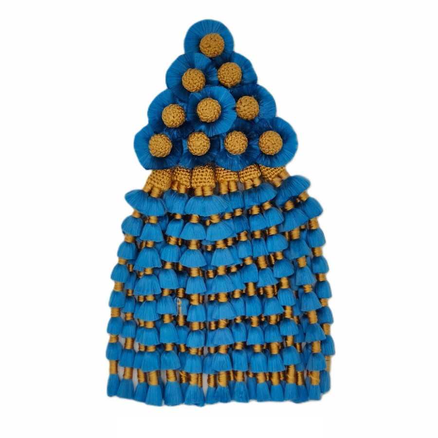 Franja decorativa azul e dourada com bolas e fios entrelaçados
