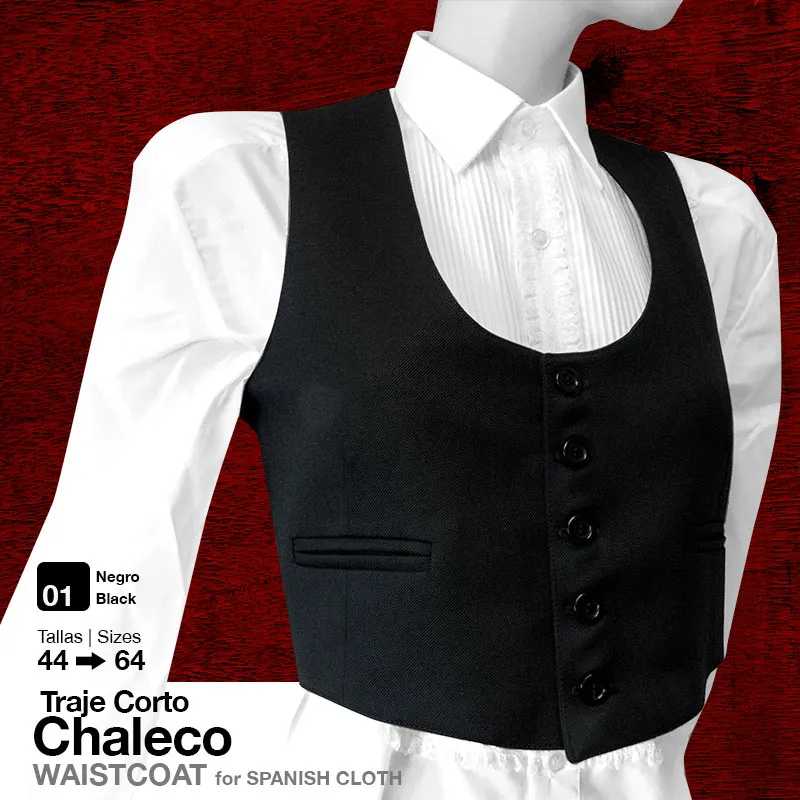 Chaleco preto sem mangas sobre camisa branca com textura franzida e fundo vermelho