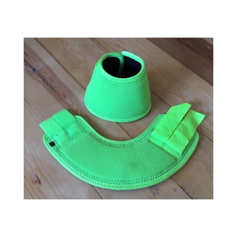 Conjunto de protetores para cascos de cavalo verde fluorescente com fechos em velcro