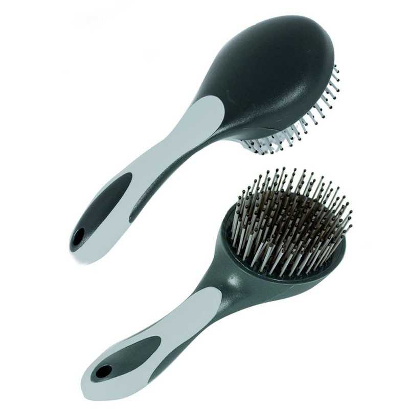 Escovas de cabelo preto e cinzento com cerdas metálicas