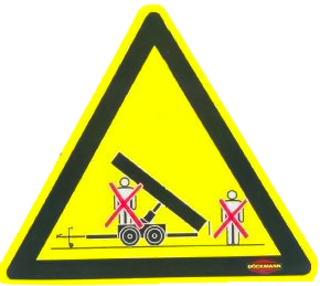Sinal triangular amarelo com ilustração preta e figuras humanas riscadas a vermelho