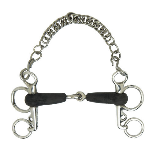 Freio para cavalo de metal prateado com bocais pretos e corrente