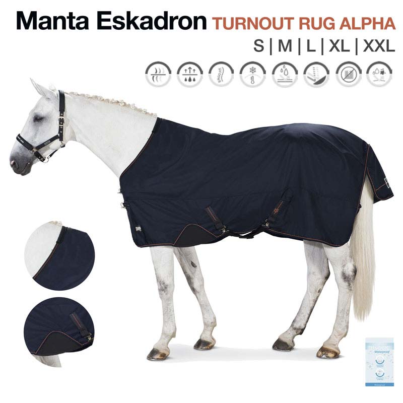 Cavalo branco usando manta preta Eskadron TURNOUT RUG ALPHA