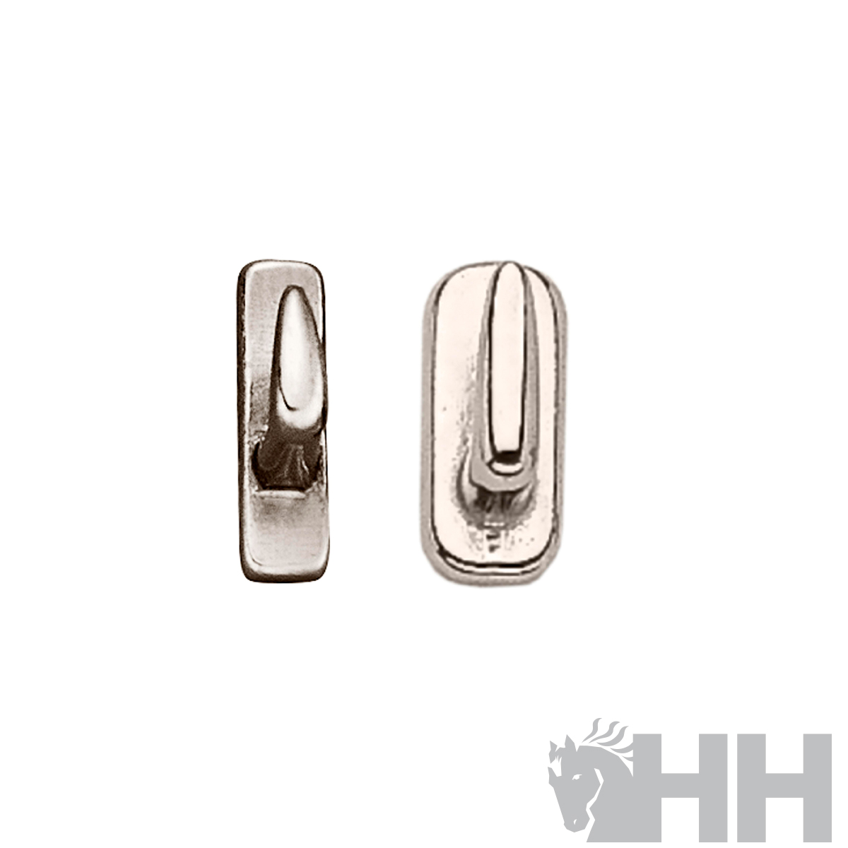 Gancho metálico prateado visto de frente e de lado