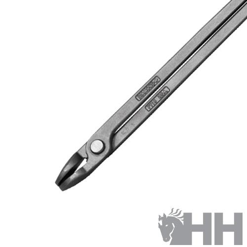 Alicate de corte metálico prateado com gravações no corpo