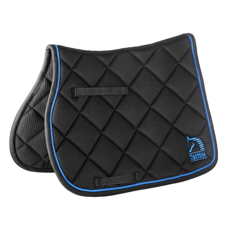 Tapete de sela preto matelassê com costura azul e logótipo Tattini