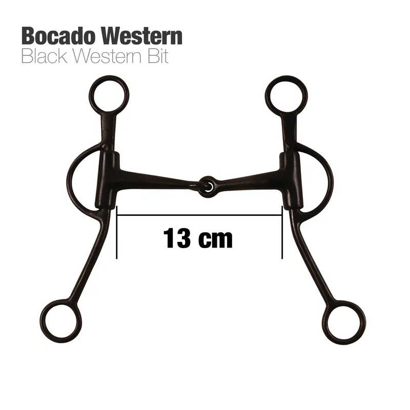 Bocado Western preto de metal com 13 cm sobre fundo branco