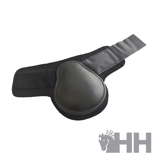 Suporte ortopédico preto com almofada rígida cinza