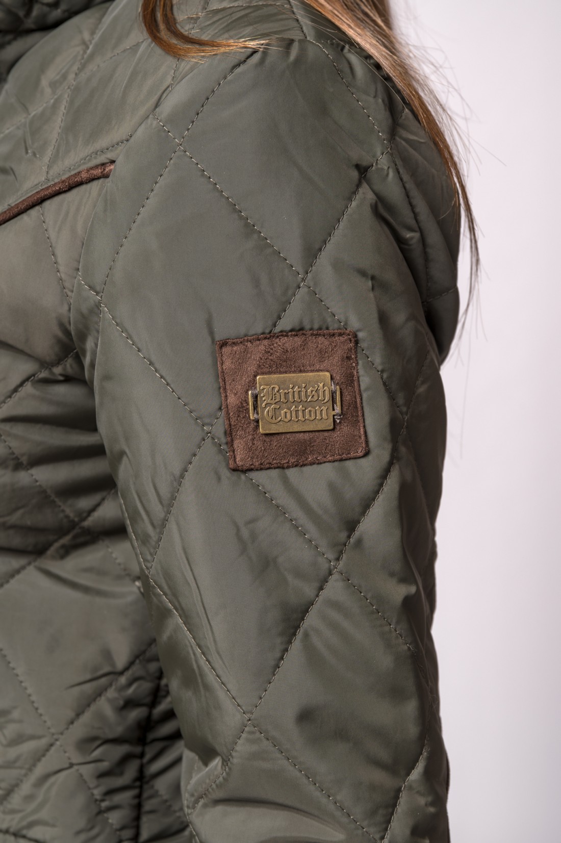 Casaco acolchoado verde-oliva com etiqueta British Cotton