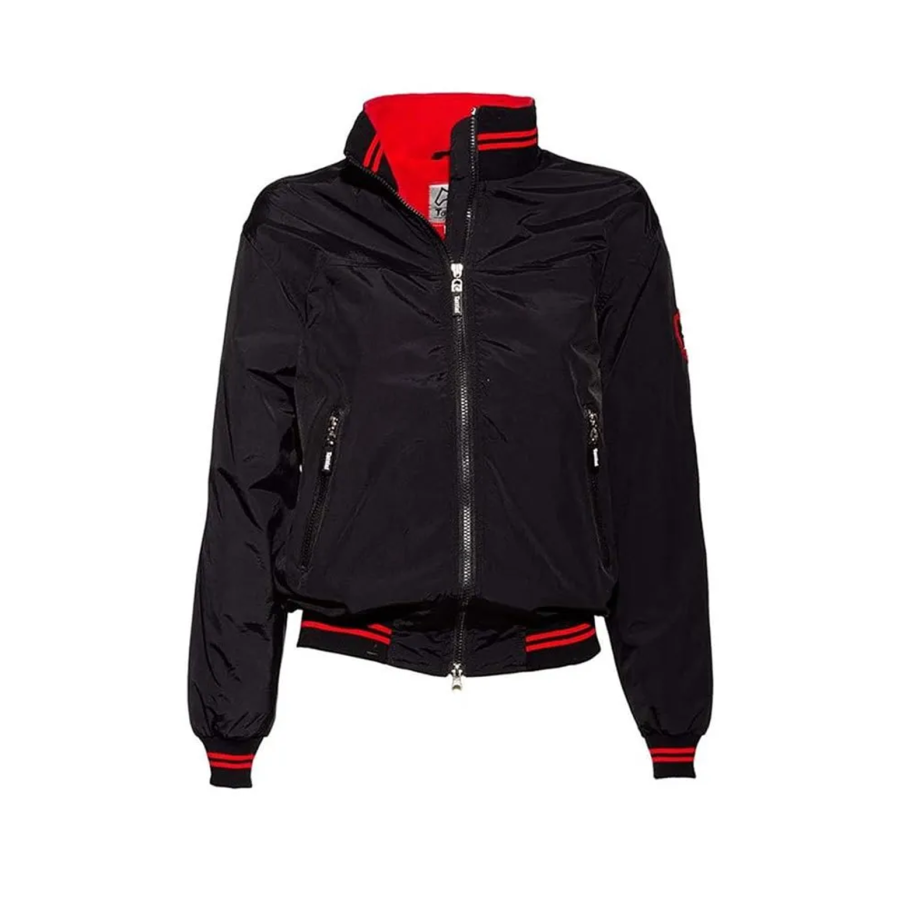 Casaco feminino preto com detalhes vermelhos e fecho de correr