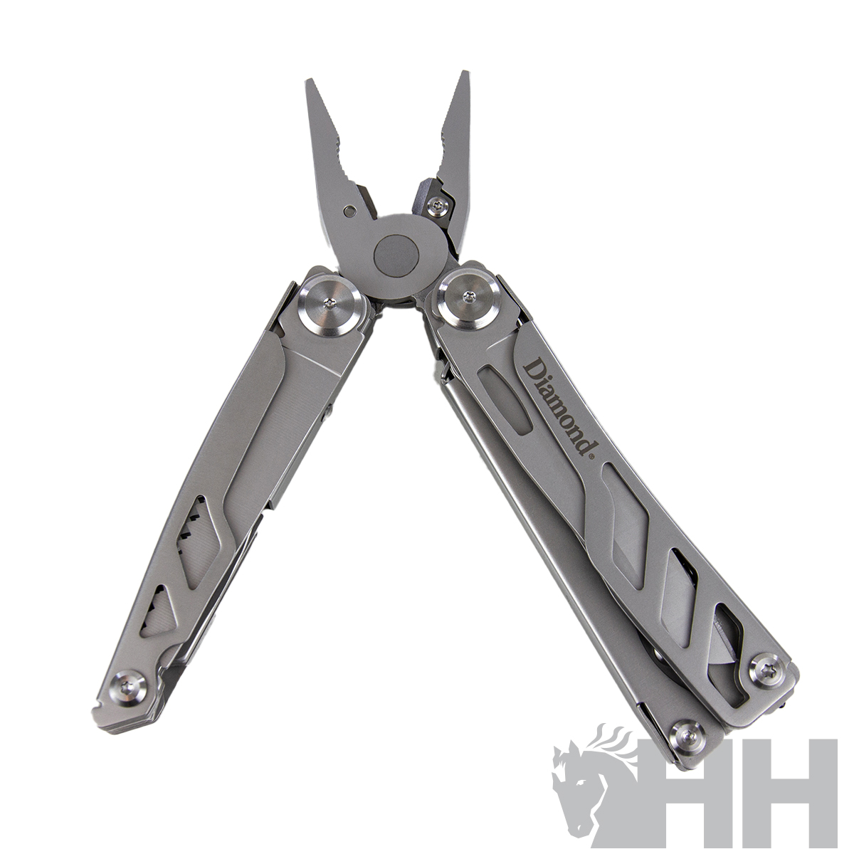 Multiferramenta metálica prateada com alicate