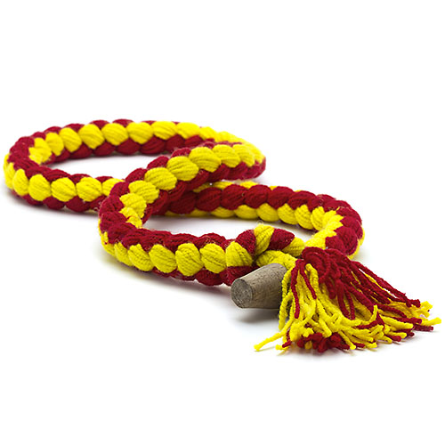 Corda trançada amarela e vermelha com nó e franja