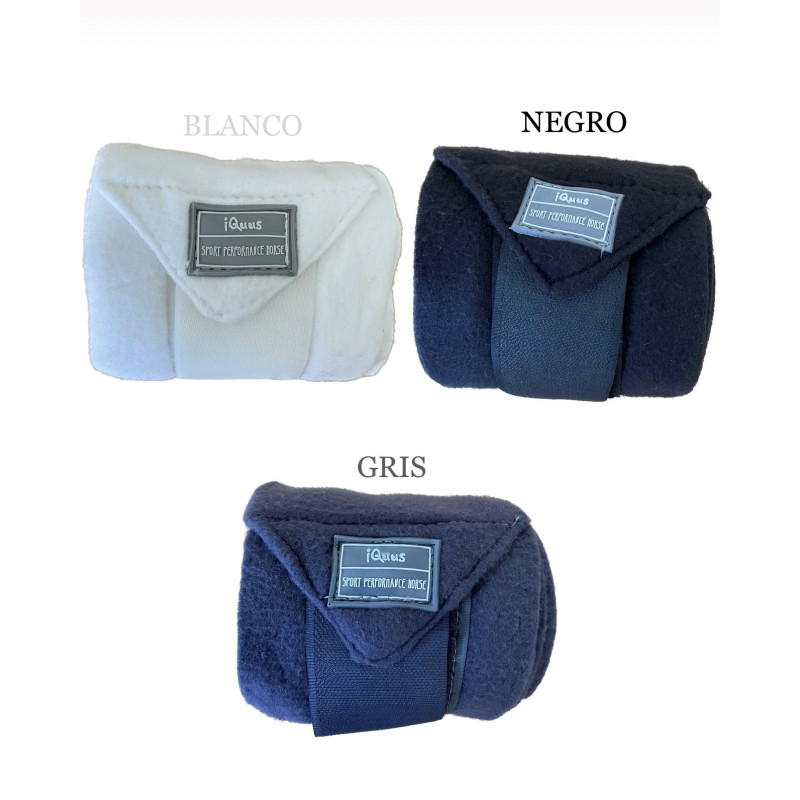 Bandagens desportivas para cavalo em branco, negro e gris com etiquetas cinza e faixa elástica de fixação.