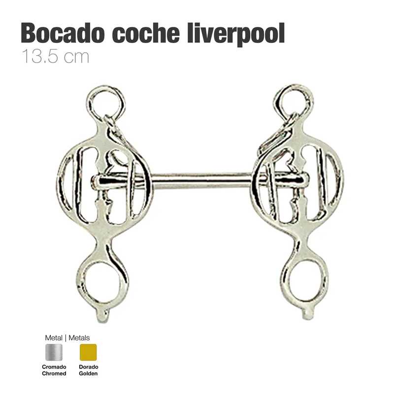 Bocado coche liverpool metálico cromado de 13,5 cm em fundo branco