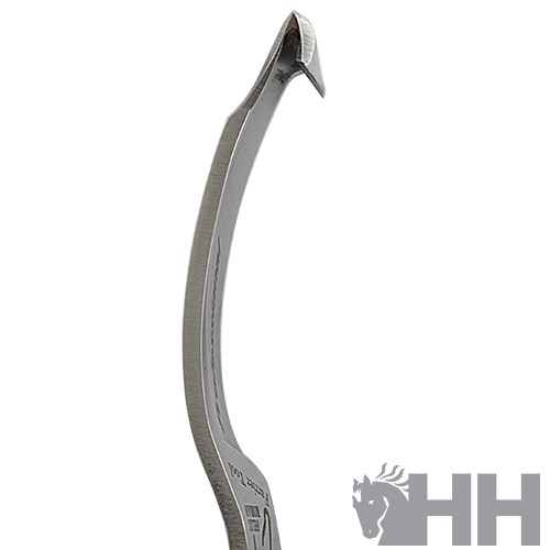 Ferramenta metálica curva com ponta afiada