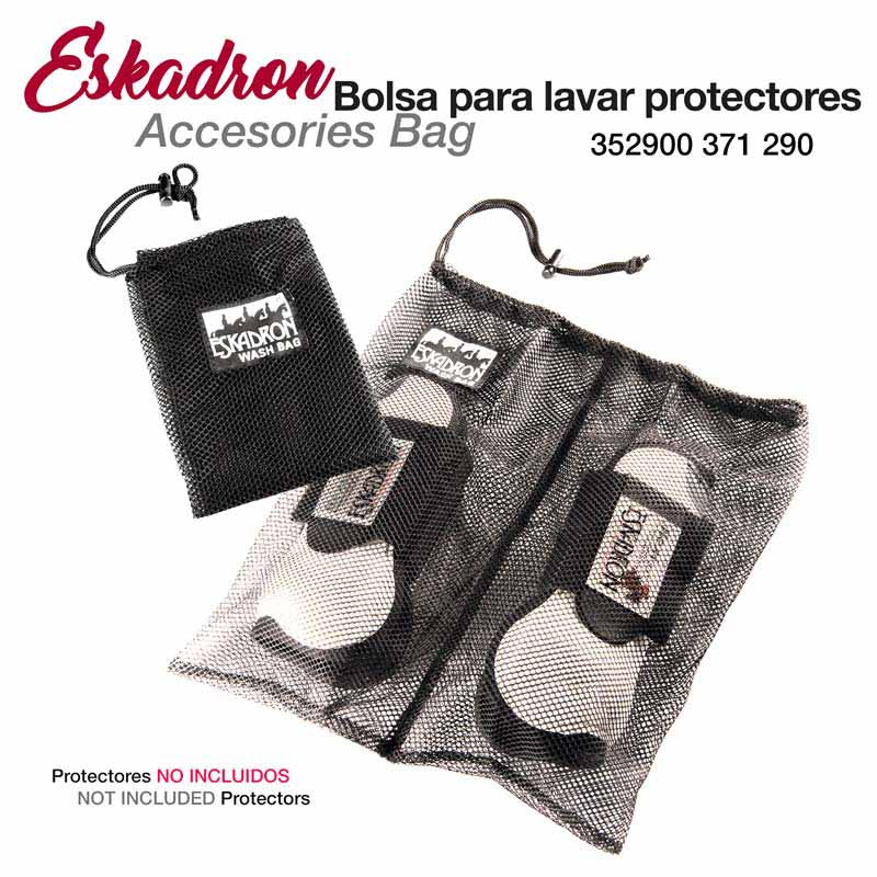 Sacos de rede pretos Eskadron para lavagem de protectores com cordão ajustável.