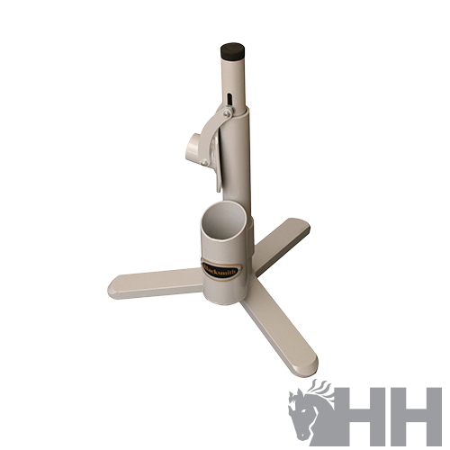 Base de metal cinza para guarda-chuva com 3 pés e etiqueta SOLDIER