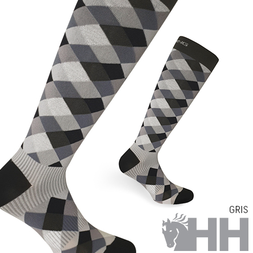 Meias compridas com padrão de losangos cinza e preto