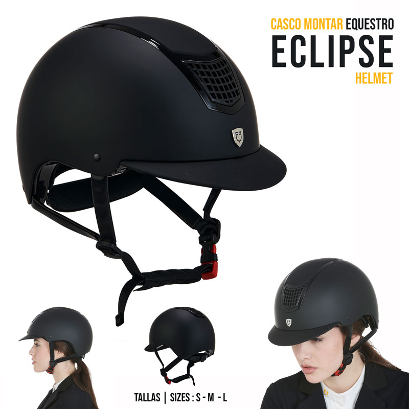 Capacete equestre preto mate com detalhes pretos brilhantes e fivela vermelha