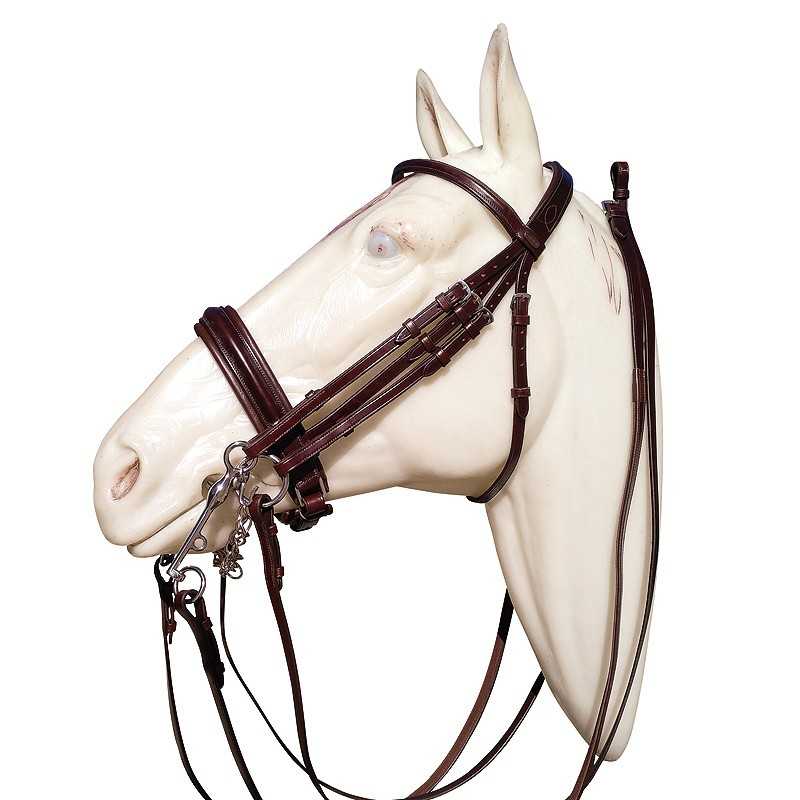 Cavalete branco com cabresto e rédeas em couro castanho escuro