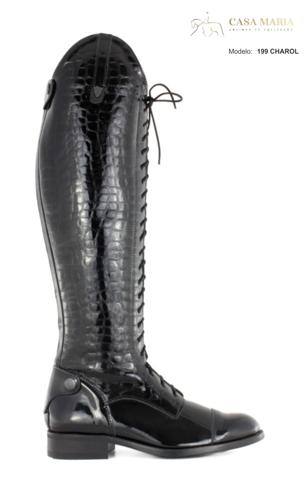 Bota de montar preta em couro brilhante com atacadores frontais