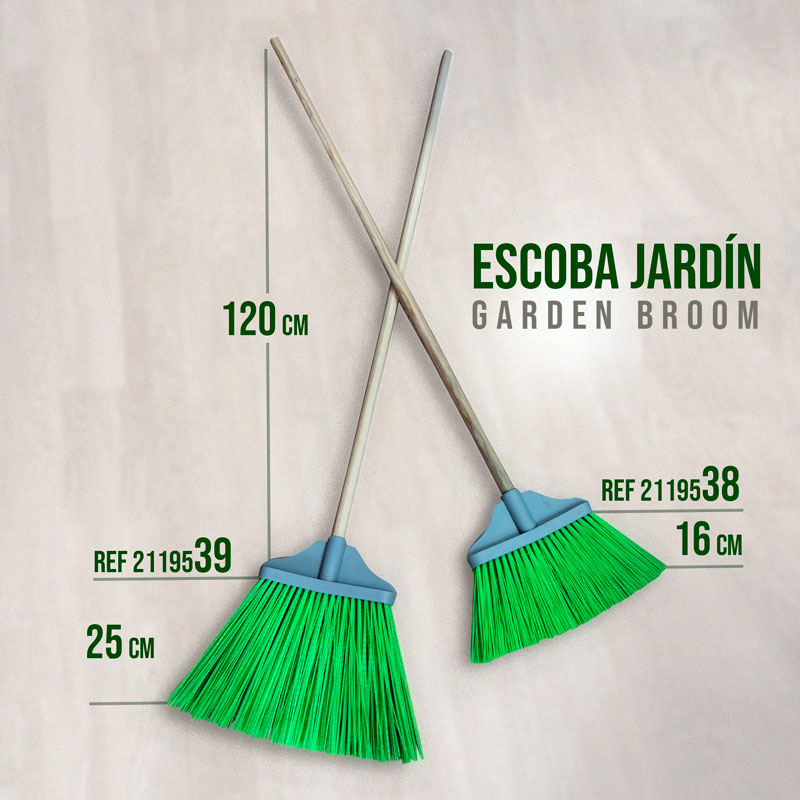Duas escovas de jardim com cabos metálicos e cerdas verdes sobre fundo branco