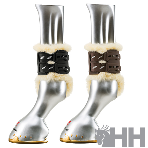 Prototores de canela para cavalos com pele, preto e castanho, em manequins prateados