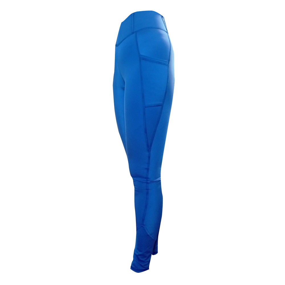 Leggings desportivas azuis com bolsos laterais sobre fundo branco