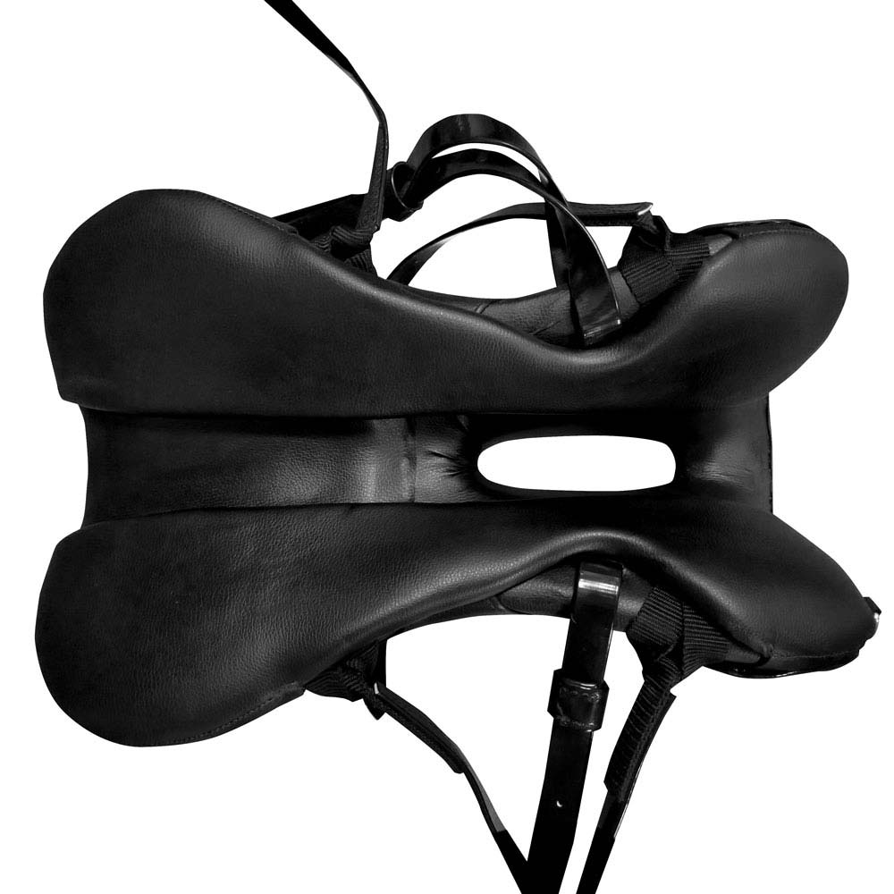 Selim de bicicleta preto com acolchoamento ergonómico e corte central para alívio de pressão