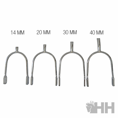 Quatro esporas metálicas prateadas em tamanhos variados de 14 mm a 40 mm sobre fundo branco