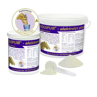 Suplemento em pó EQUIPUR elektrolyt plus para cavalos em recipientes brancos com rótulos roxos e amarelos
