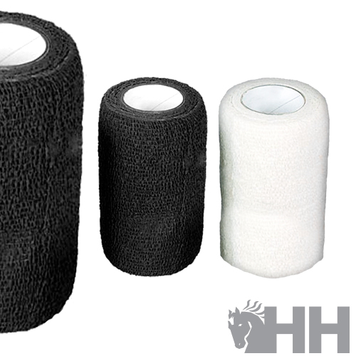 Três rolos de fita adesiva preta e branca com textura, sobre fundo branco