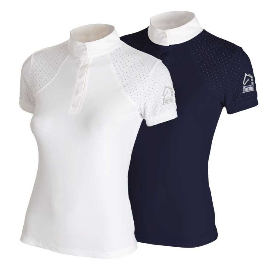 Duas t-shirts femininas brancas e azul escuro com gola branca e pontos decorativos nas mangas