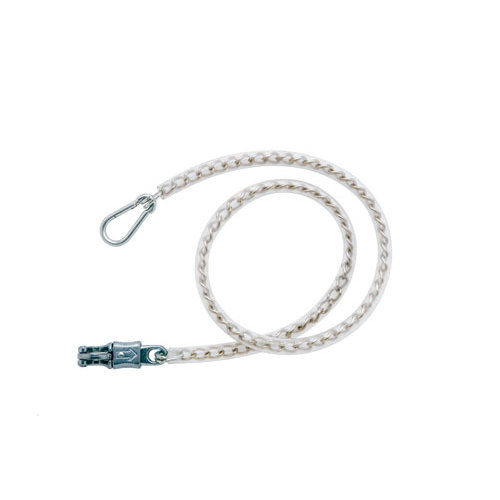 Cordão branco trançado com fechos metálicos prateados