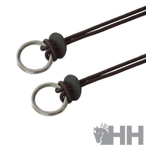 Cordão castanho escuro com argolas metálicas e fechos pretos