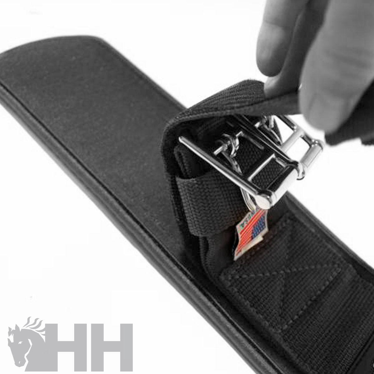 Alça preta ajustável com fivela metálica e etiqueta da bandeira dos EUA