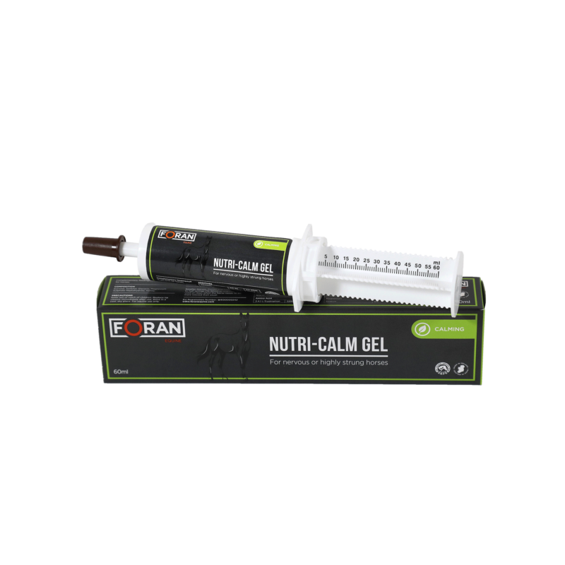Gel Nutri-Calm em seringa para cavalos nervosos com embalagem preta e verde