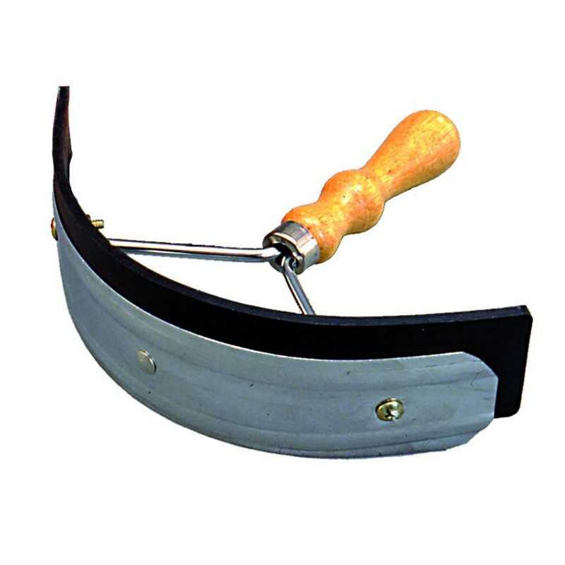 Espátula com lâmina curva e cabo de madeira