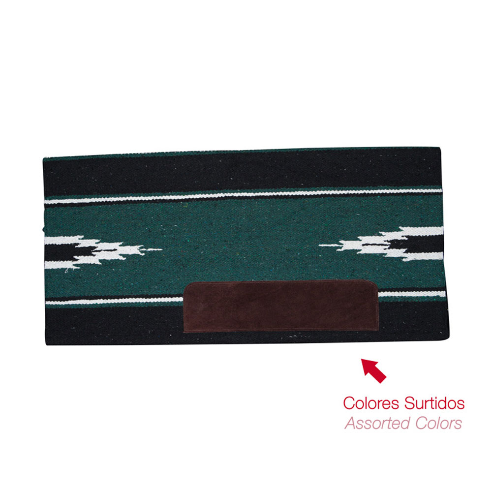 Tapete retangular verde, preto e branco com reforço castanho e texto ao lado