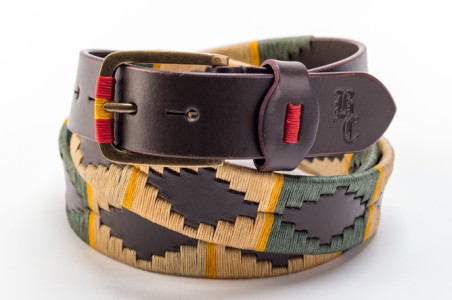 Cinto masculino de couro trançado colorido com fivela de metal dourado