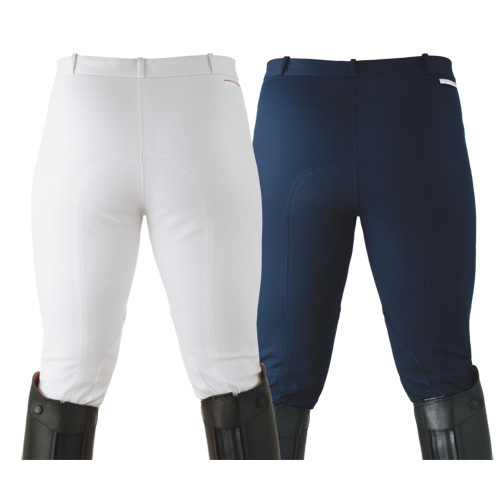 Calças de equitação branco e azul escuro usadas com botas