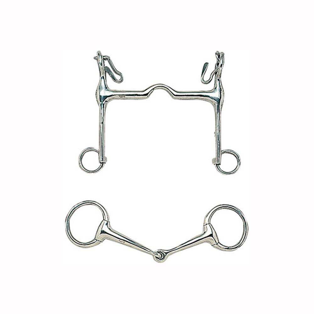 Dois tipos de embocaduras metálicas para cavalo em fundo branco