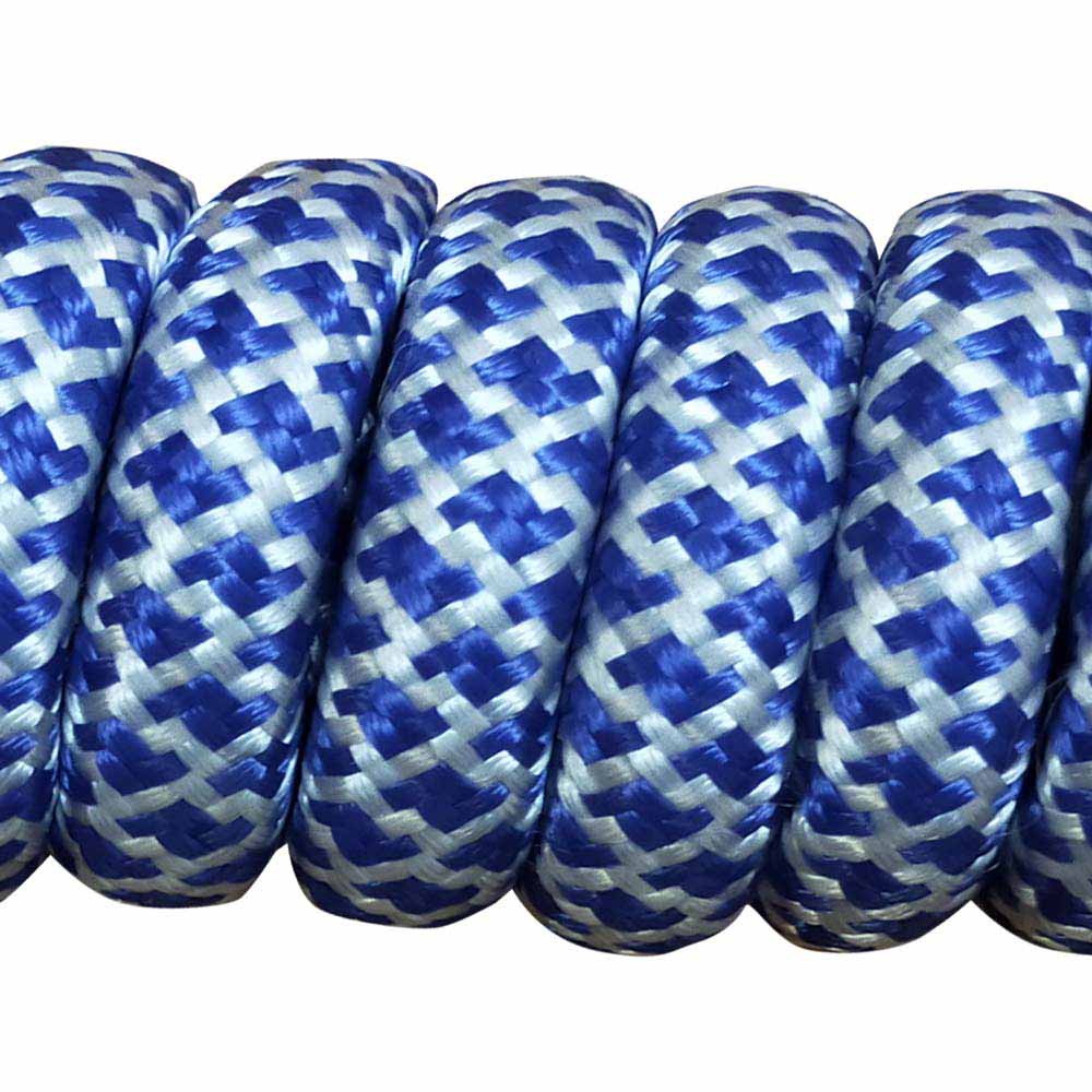 Corda trançada azul e cinza em close-up com padrão entrelaçado
