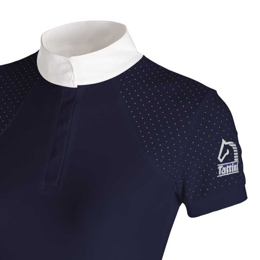 Camisola desportiva azul escuro com gola branca e mangas com padrão de pontos brancos