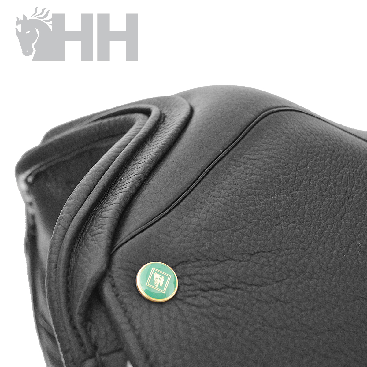 Mala preta de couro com fecho verde e dourado e símbolo de cavalo HH