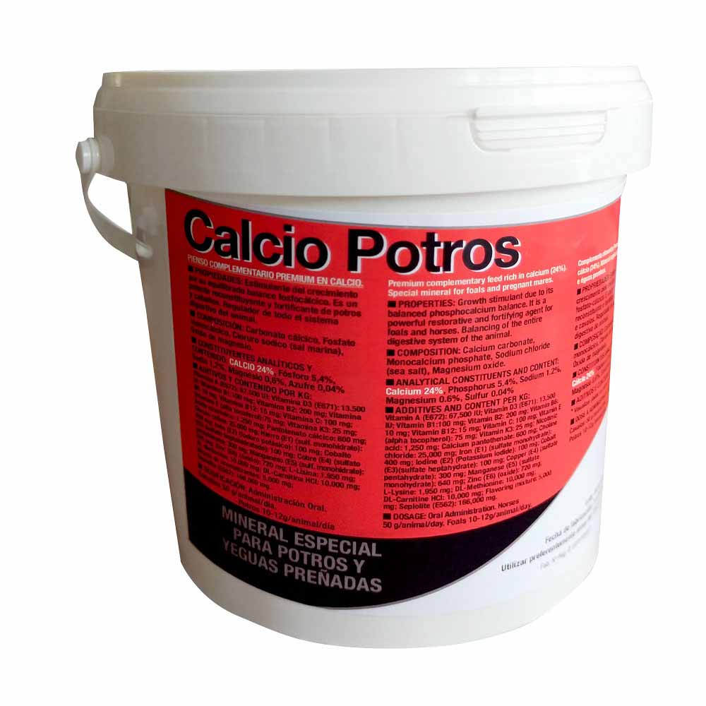 balde branco de suplemento mineral Calcio Potros com etiqueta vermelha e preta