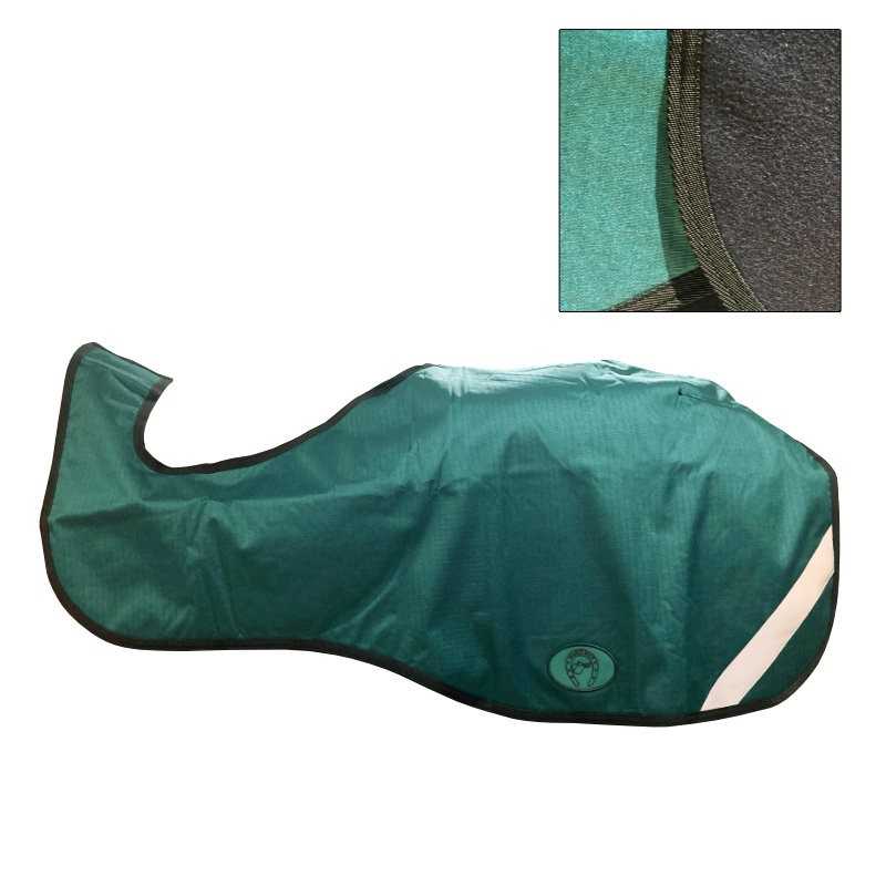 Capa para cão verde escuro com acabamento preto e faixa refletora