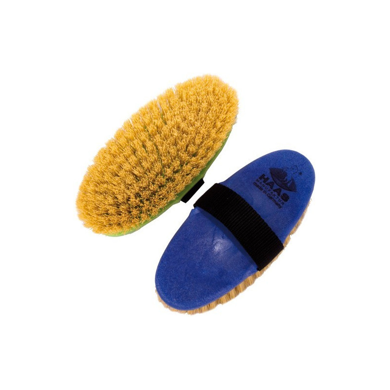 Escova oval de limpeza azul com cerdas amarelas e pega com fita preta