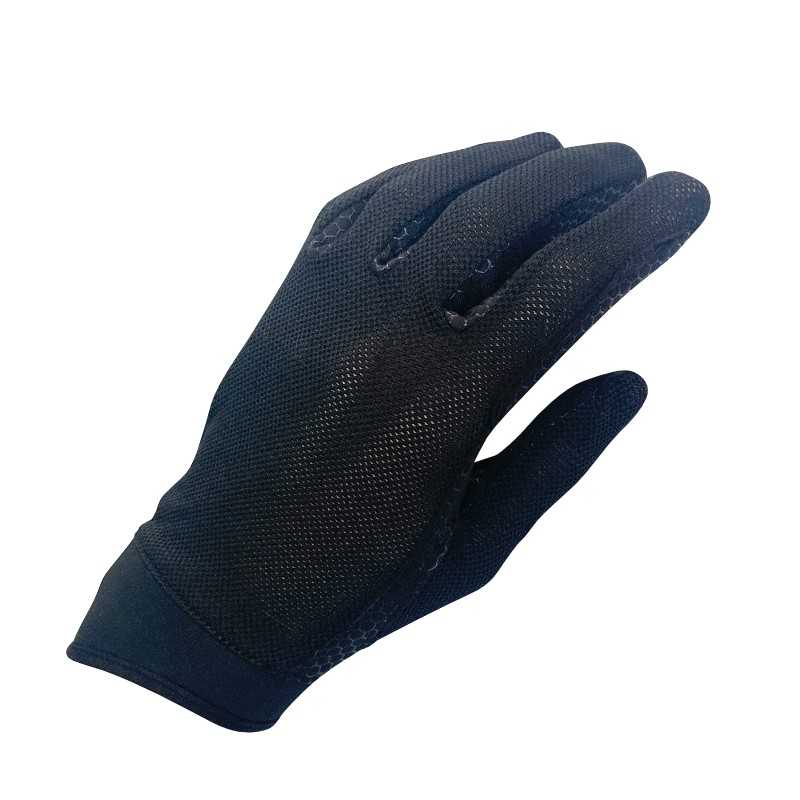 Luva preta com textura de malha e punho reforçado