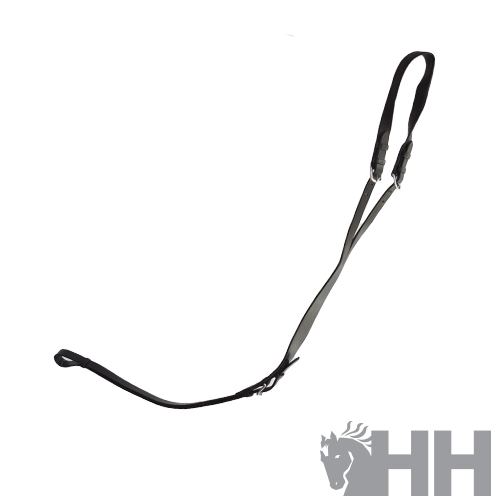 Trela preta para cavalo com alças e fivela sobre fundo branco